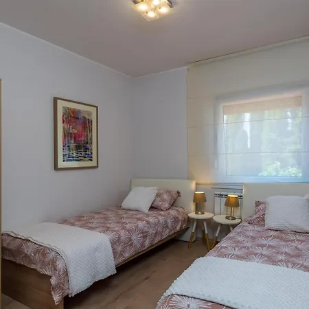 Вилла Suton Пула